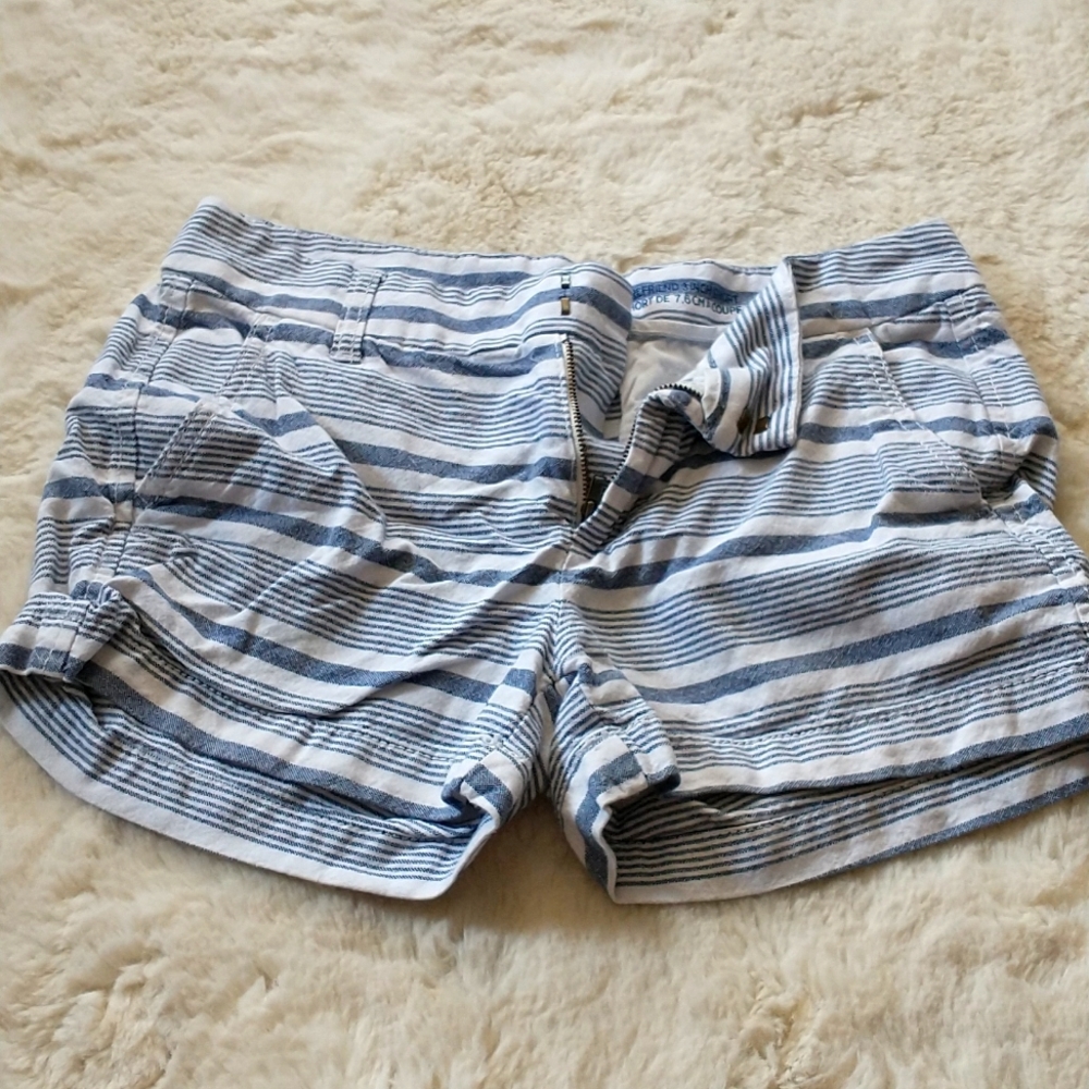 GAP Women's Fabric Shorts